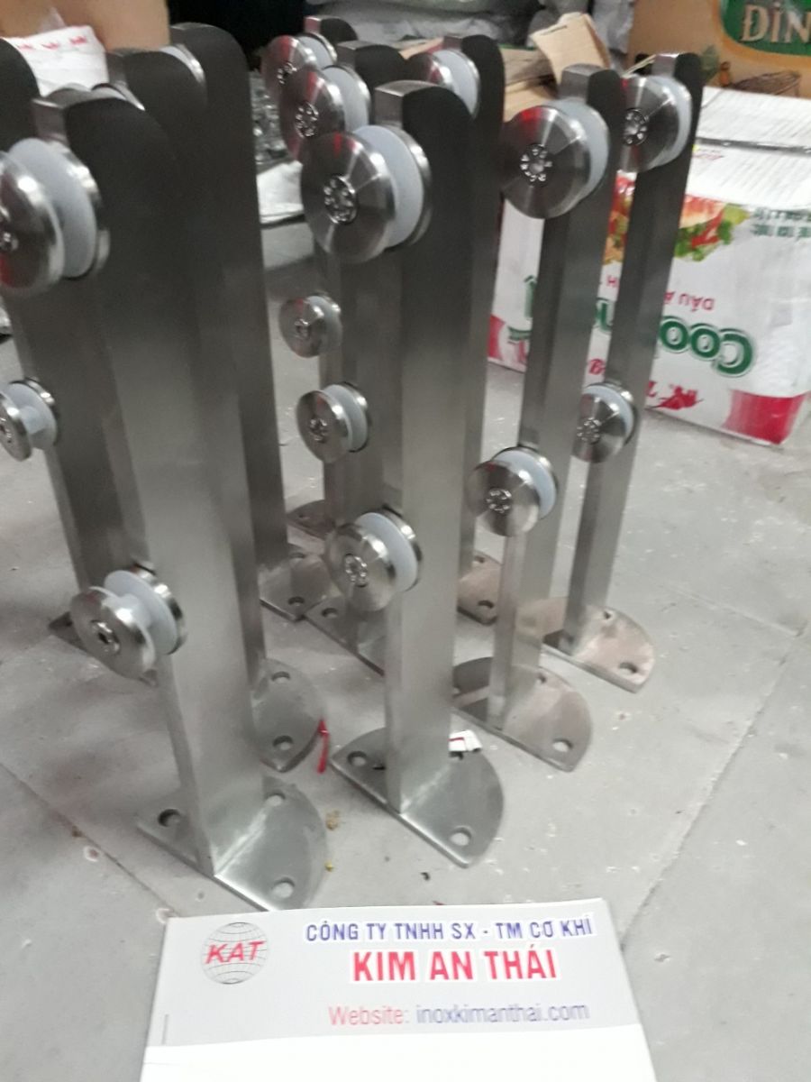 mau-tru-lan-can-inox-dep
